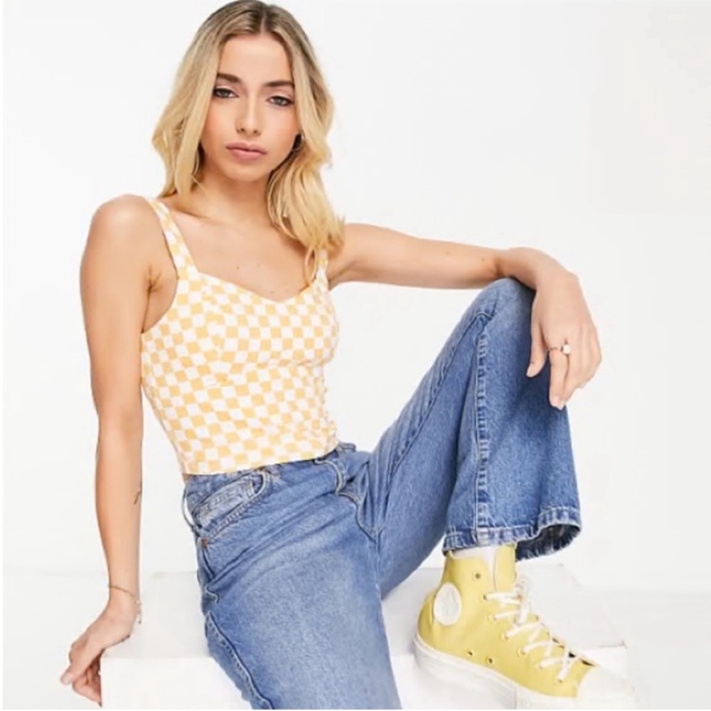 Hollister Bust Cup Crop Top in Yellow Check - Picture 3 of 7